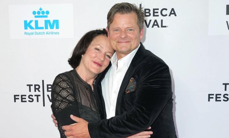 Who Is Robyn Peterman? Author, Steve Zahn’s Wife & J. Peterman’s Daughter Robyn Peterman Author